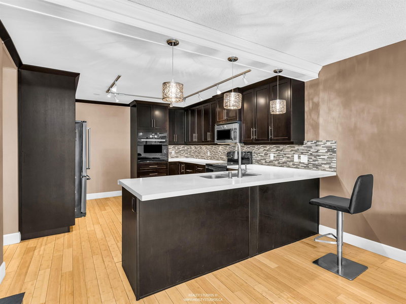 203 - 4323 Gallant Avenue, North Vancouver, V7G 2C1 | Image 3