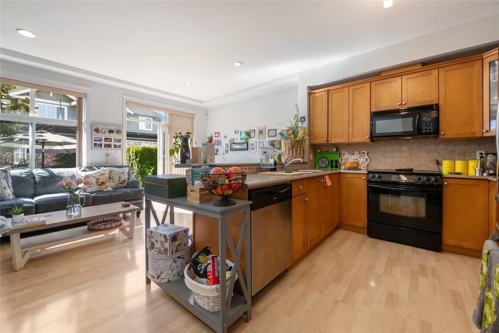 Listing Image 11