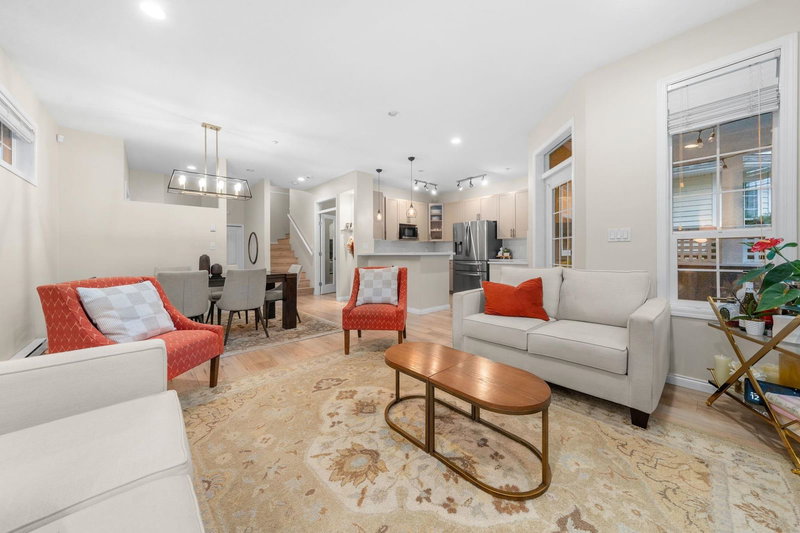 1263 16th Street, North Vancouver, V7P 1R5 | Image 2