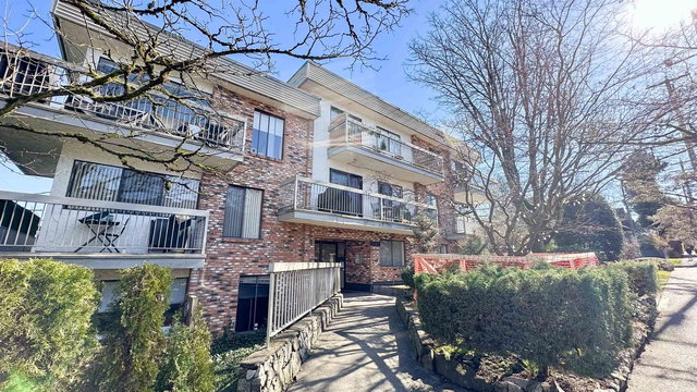 202 - 2080 Maple Street