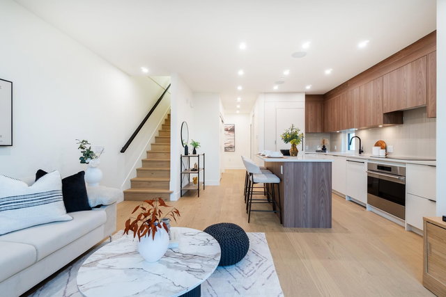 103 - 1550 3rd Avenue E