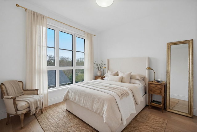 307 - 2096 47th Avenue W