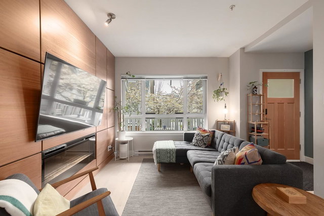 5 - 278 Camata Street