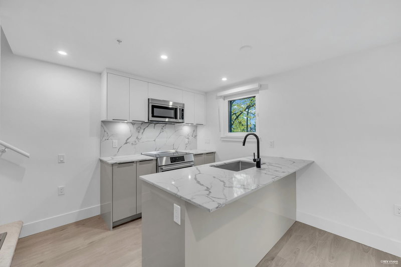 108 - 2085 1 Avenue, Vancouver, V5N 1B6 | Image 2