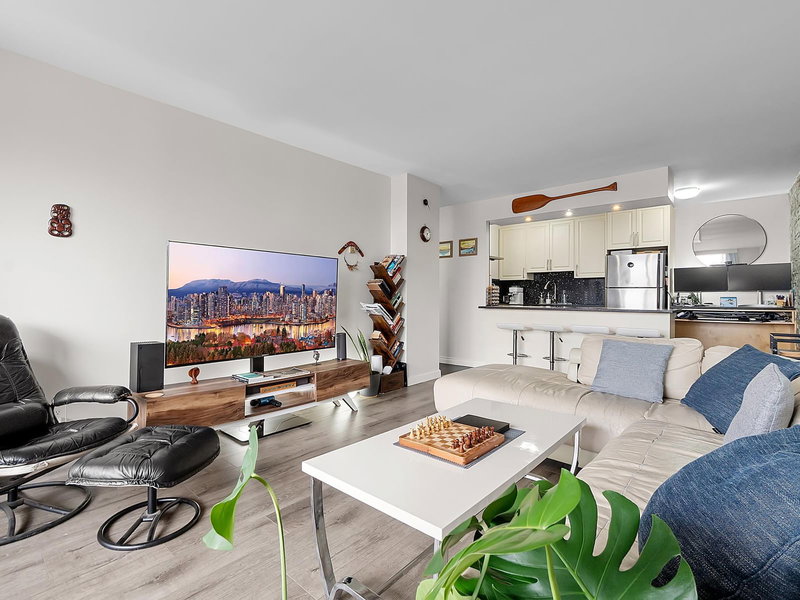 1808 - 2016 Fullerton Avenue, North Vancouver, V7P 3E6 | Image 3