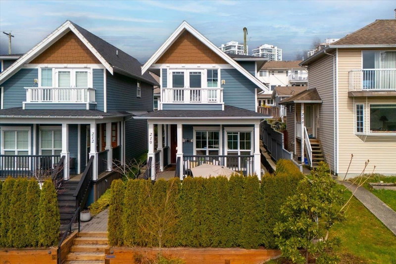 210 5th Street W