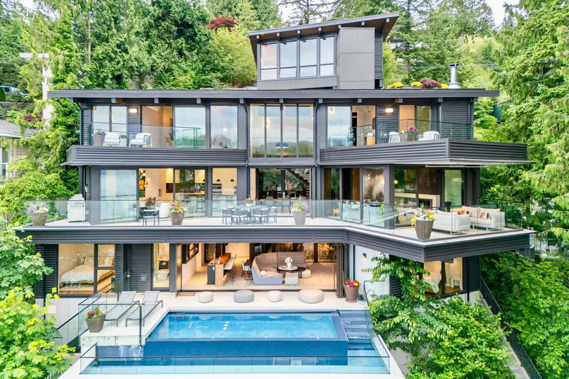 1840 Naomi Place, North Vancouver, British Columbia