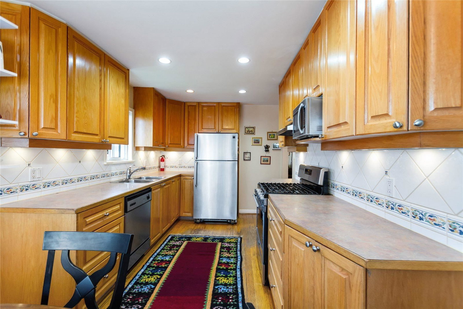 Listing Image 8