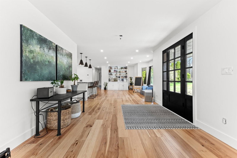 7025 Hesslea Crescent, Abbotsford, V4X 2C2 | Image 2