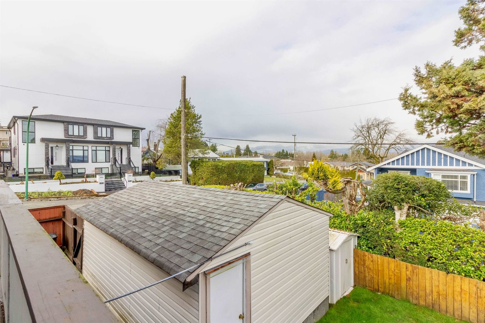 Listing Image 16