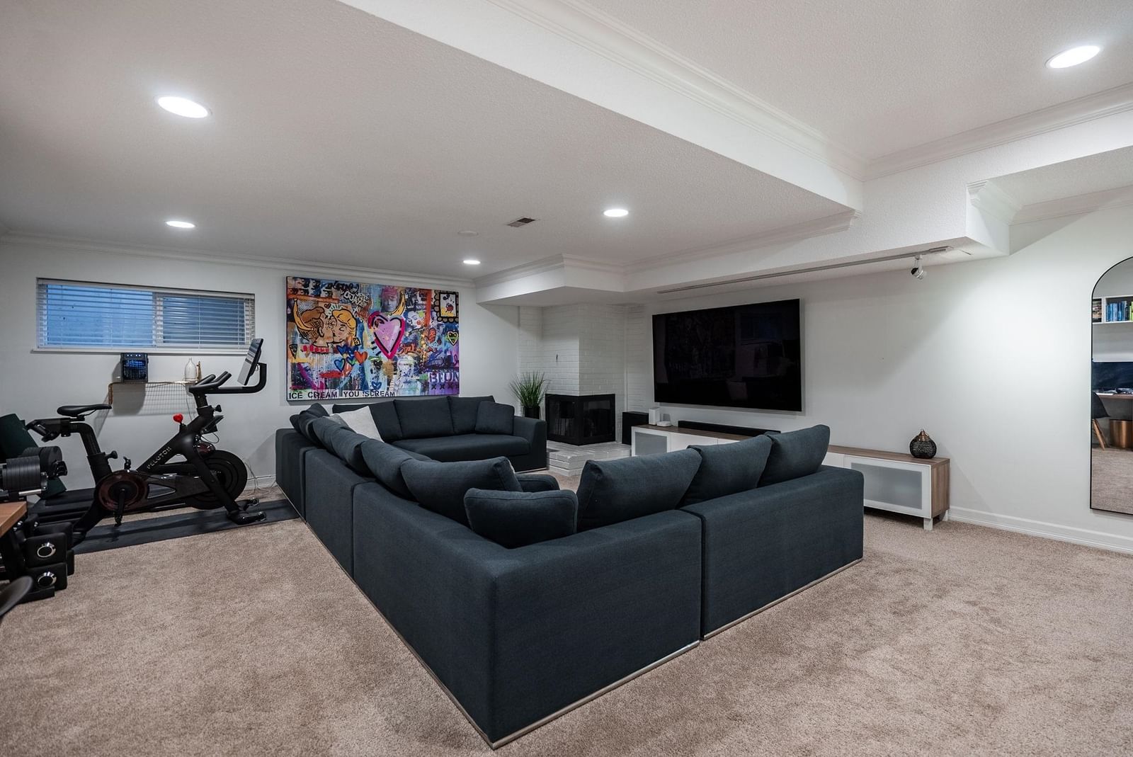 Listing Image 32