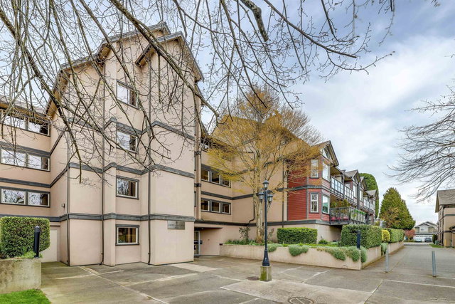 D302 - 4845 53 Street