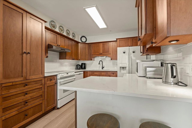 102 - 3190 Gladwin Road