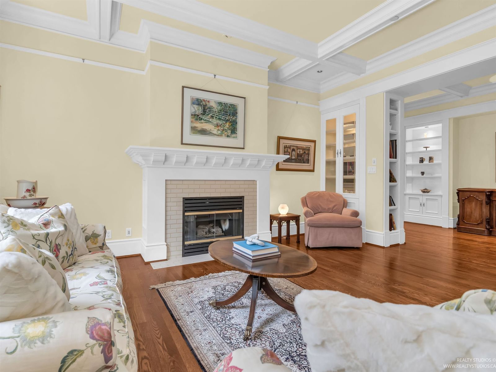 Listing Image 9