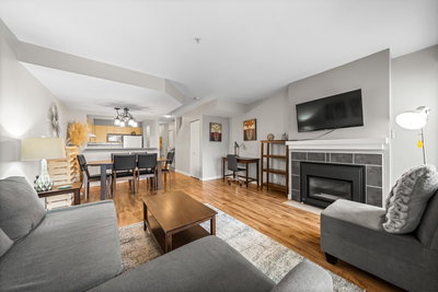 49 - 123 Seventh Street | New Westminster | Image