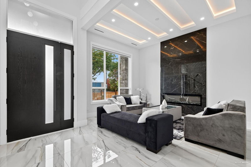 15363 94 Avenue, Surrey, V3R 1E2 | Image 2