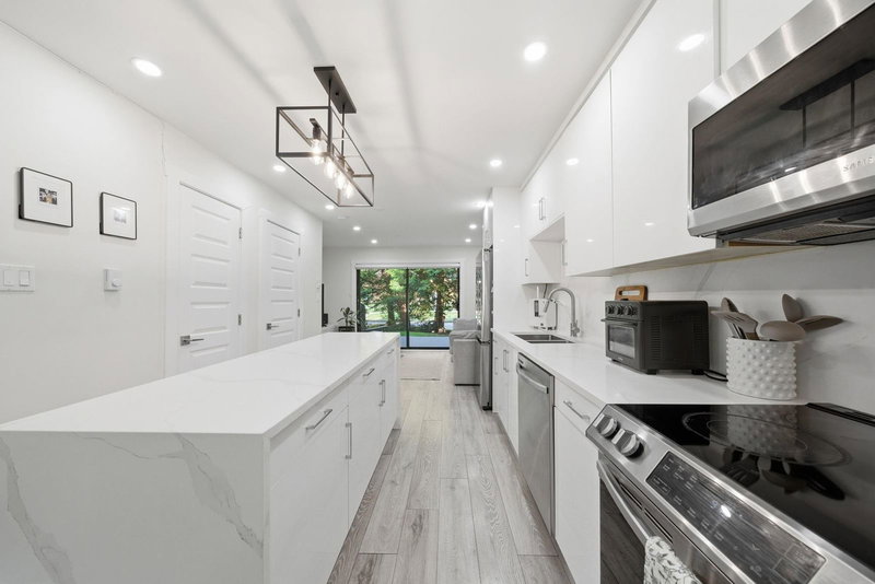 4328 Garden Grove Drive, Burnaby, British Columbia