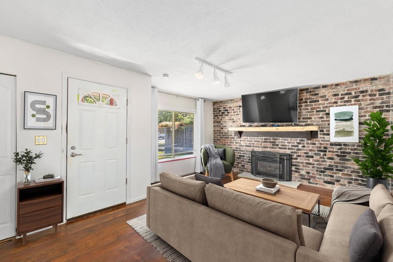 986 Porter Street, Coquitlam, V3J 5C2 | Image 3