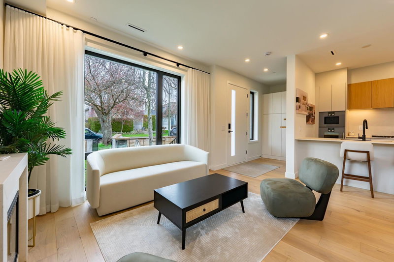 858 64th Avenue, Vancouver, V6B 2L4 | Image 3