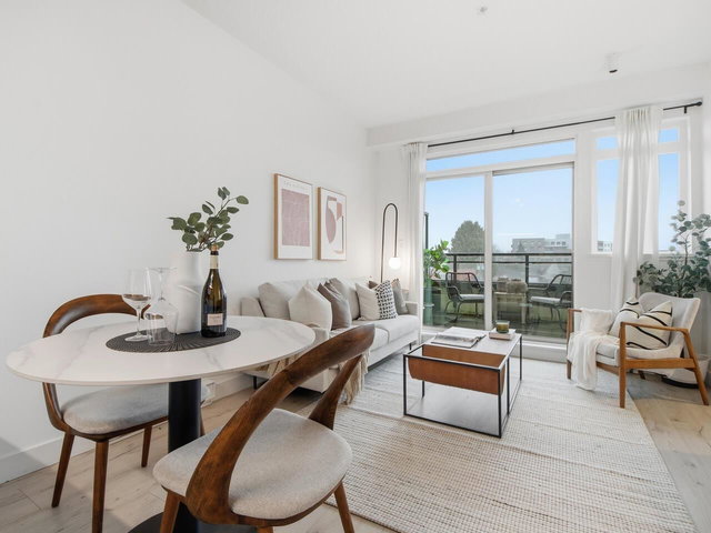 PH6 - 688 17th Avenue E