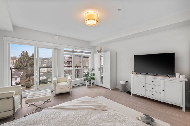 301 - 2356 Welcher Avenue