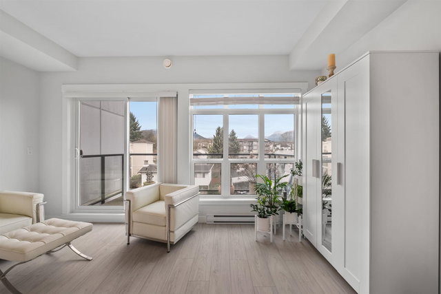 301 - 2356 Welcher Avenue