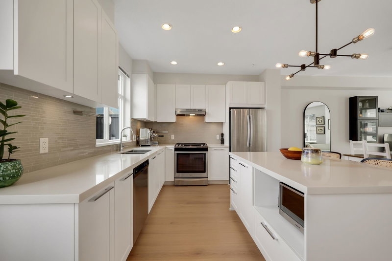 15 - 39548 Loggers Lane, Squamish, V8B 0K1 | Image 2