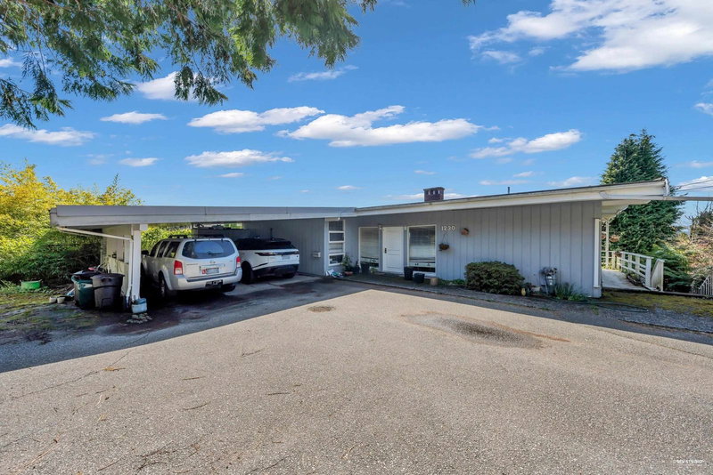 1230 Queens Avenue, West Vancouver, V7S 2K2 | Image 2