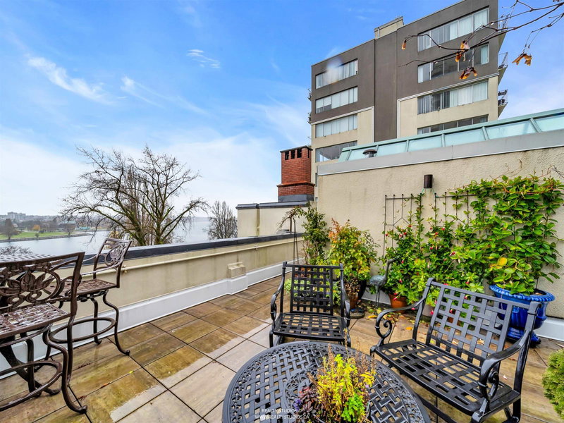 1311 Beach Avenue #302, Vancouver, British Columbia