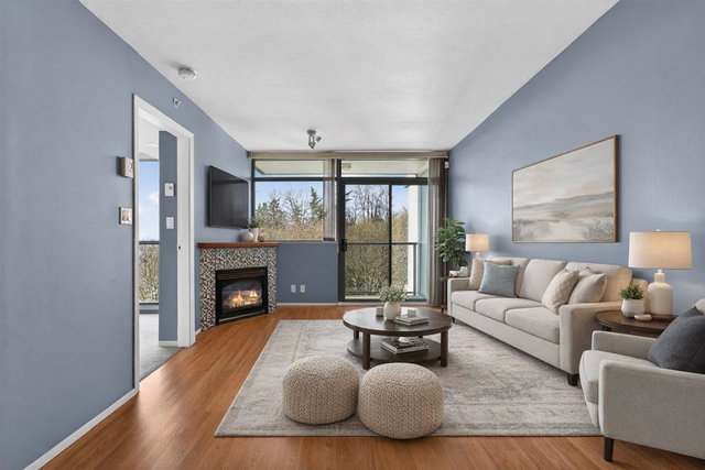 909 - 2733 Chandlery Place