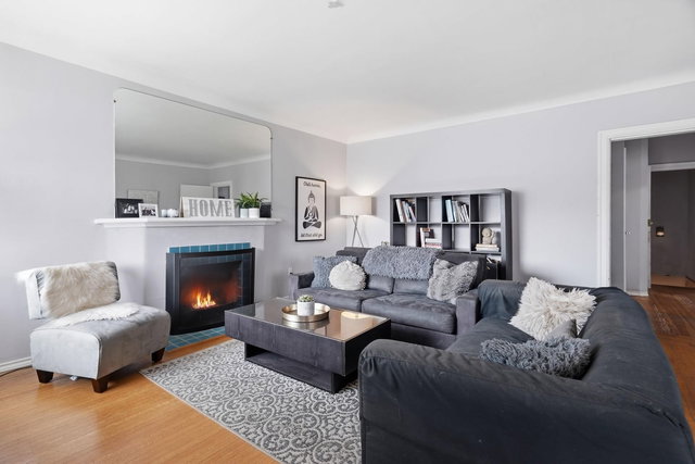 2349 Pender Street E