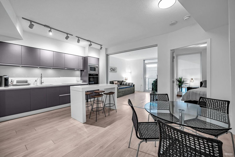 1021 - 180 2nd Avenue, Vancouver, V5T 0K4 | Image 2