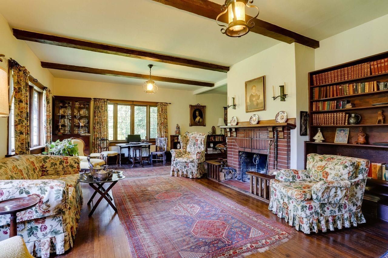 Listing Image 12