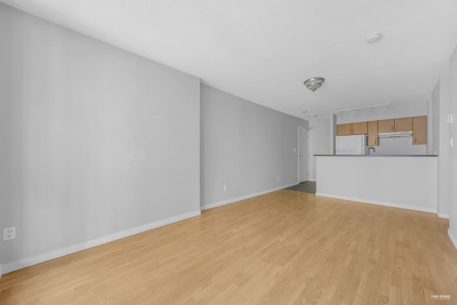 1707 - 1295 Richards Street