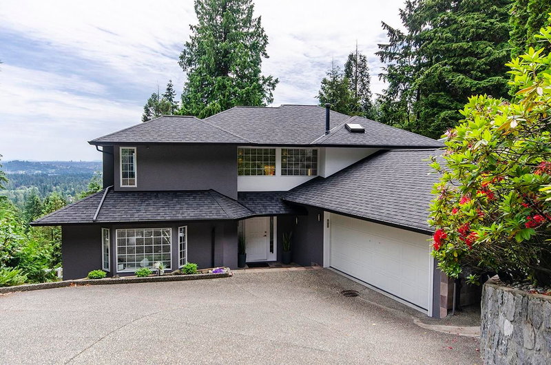 1241 Coleman Street, North Vancouver, V7K 3C2 | Image 2