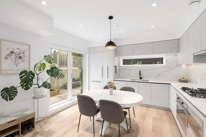 239 16th Avenue E #101, Vancouver, British Columbia