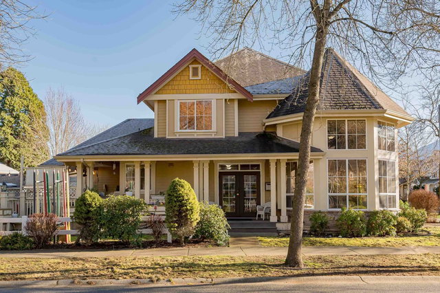 5877 Garrison Boulevard