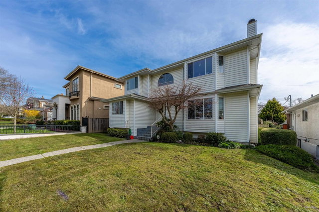 5592 Elizabeth Street