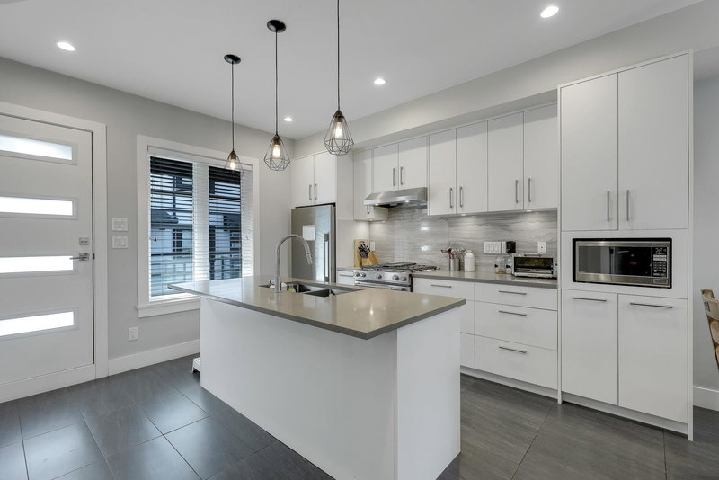 102 - 806 Gauthier Avenue, Coquitlam, V3K 1R9 | Image 3