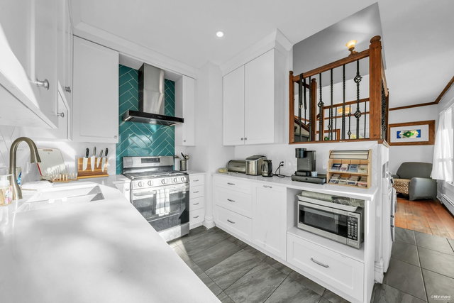 237 Sandringham Avenue