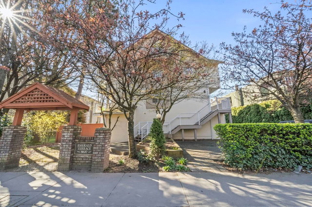 302 - 8600 Westminster Highway