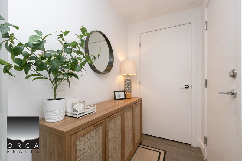 404 - 733 3rd Street, North Vancouver, V7L 1G8 | Image 2