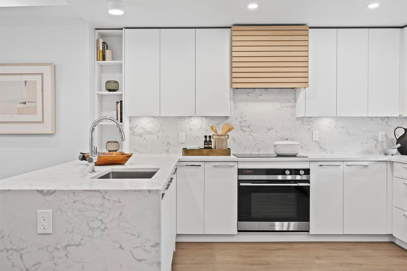 3206 Highland Boulevard, North Vancouver, V7R 2V9 | Image 2