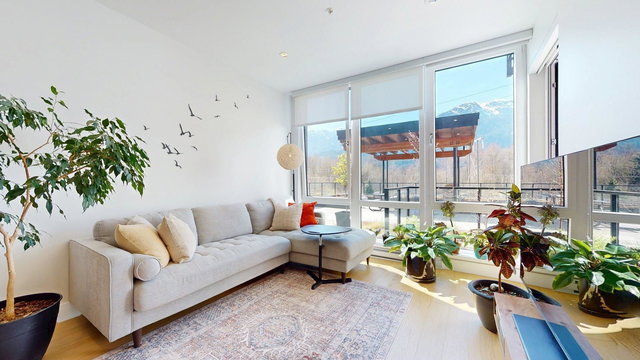 213 - 1870 Dowad Drive