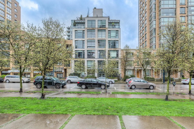 104 - 1168 Richards Street