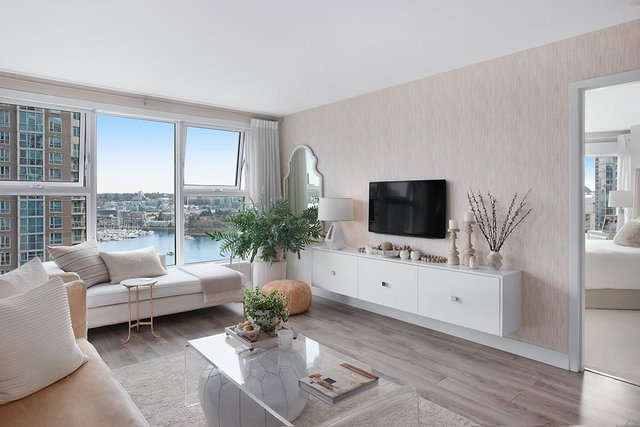 1903 - 1323 Homer Street