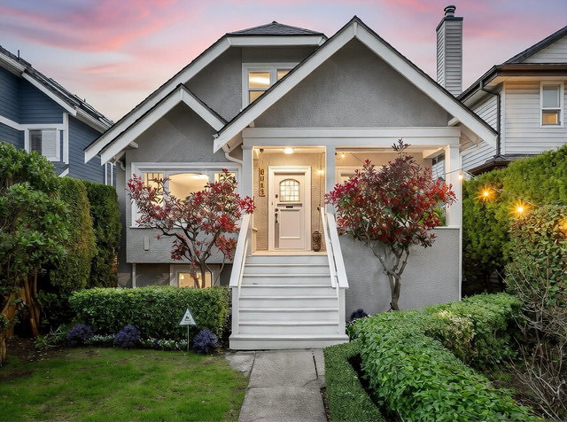 2011 Creelman Avenue