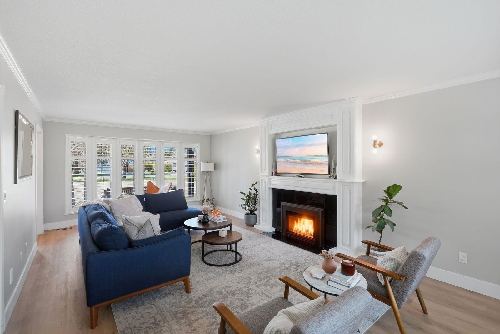 Listing Image 8