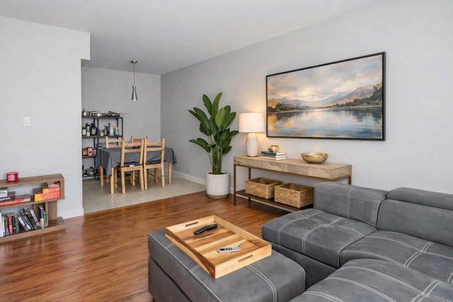 305 - 975 13th Avenue W