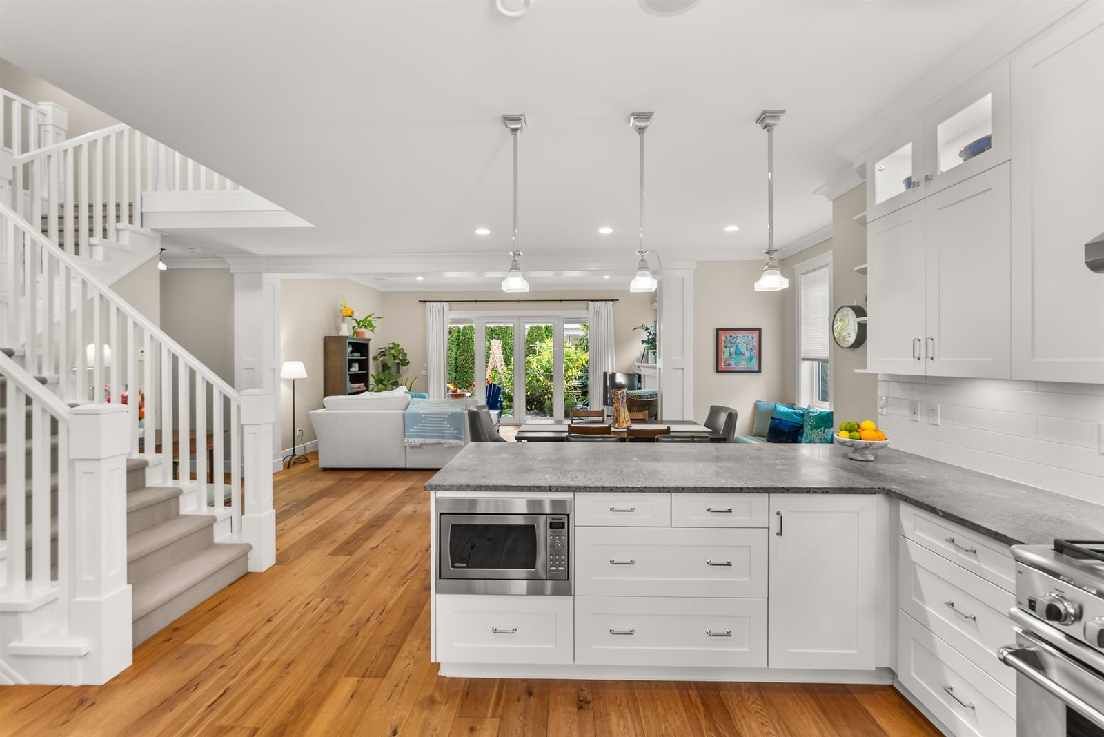 Listing Image 10